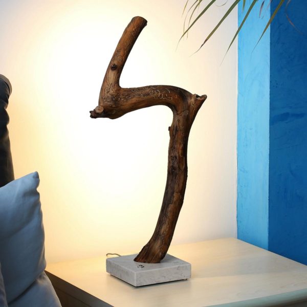 Holz-Leuchte aus Kiefernholz